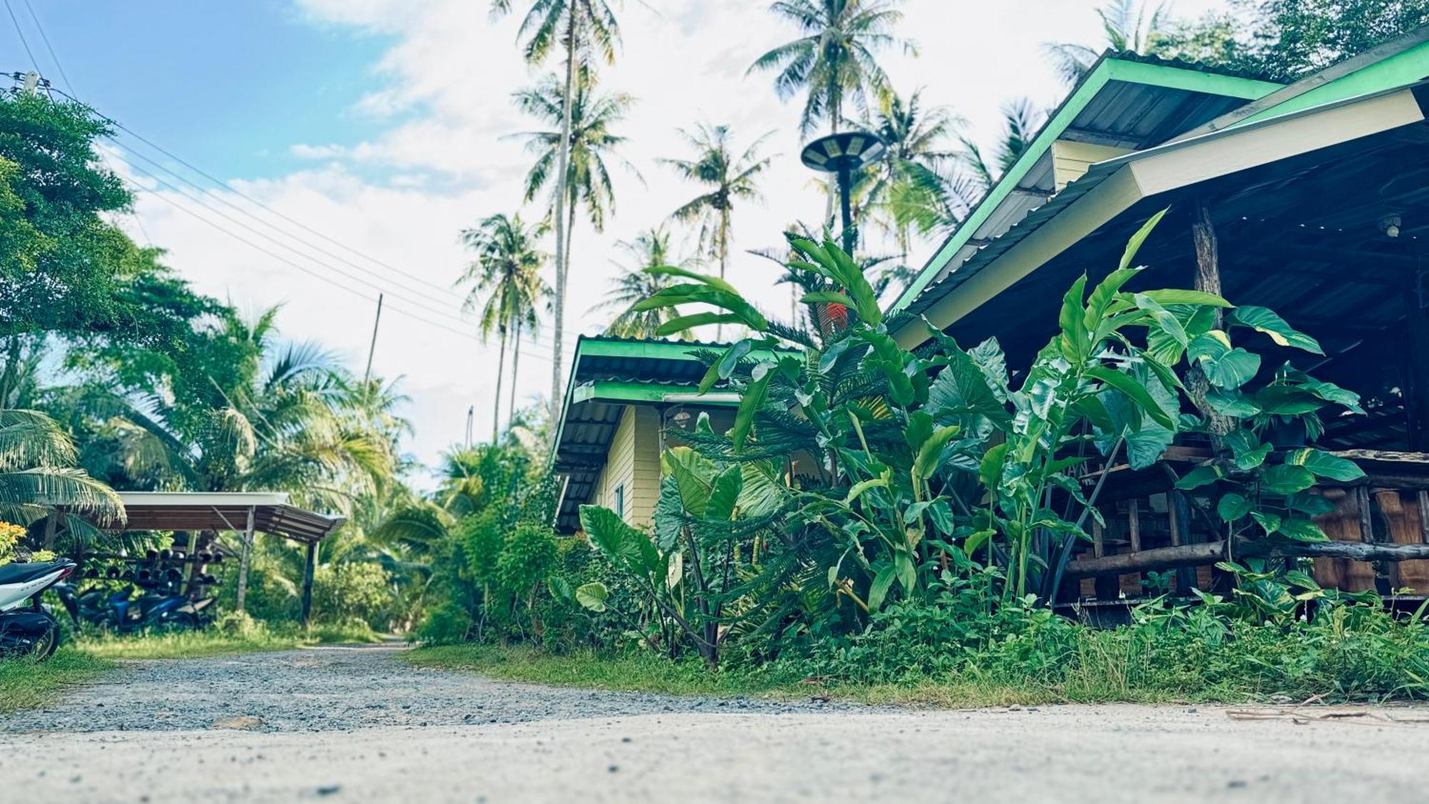 Suan Maprao Ko Kut Resort Exterior foto